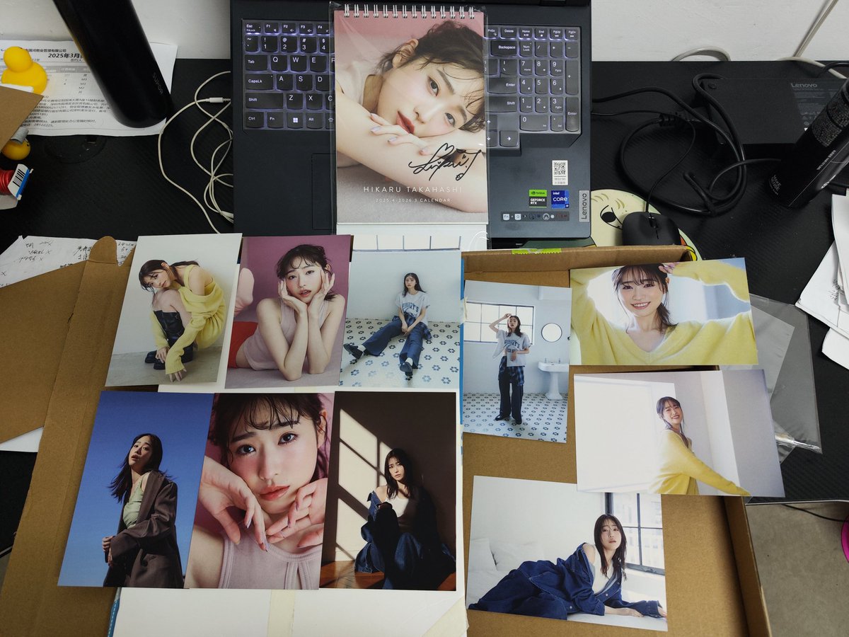 髙橋ひかる2025.4-2026.3サイン入りカレンダーがついに中国に到着した