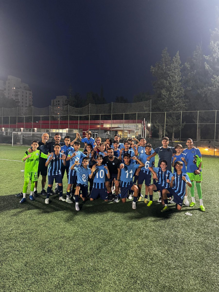 ⚽️2024 - 2025 Sezonu " U13 ŞAMPİYONLAR LİGİ YARI FİNAL" müsabakasında Kanaryaspor takımı ile karşılaşan takımımız galip gelerek FİNAL müsabakalarına kaldı.⚡️Final müsabakasında Yüreğir Atakentspor ile karşılaşacak takımımıza başarılar dileriz.👏

Tebrikler #U13