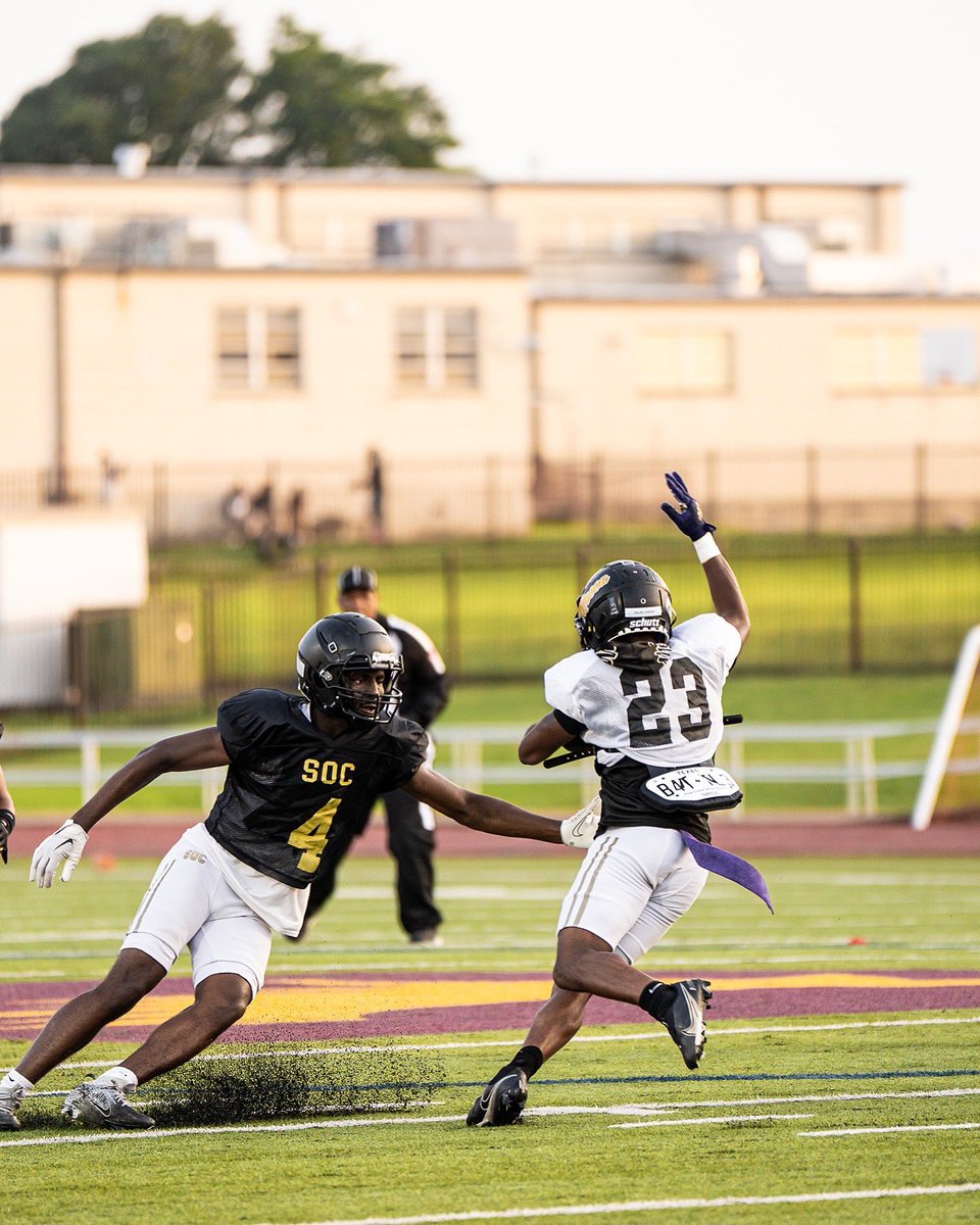 Got to love Spring ball!🖤📸

<a href="/SOCGoldenBearFB/">SOC Football</a>