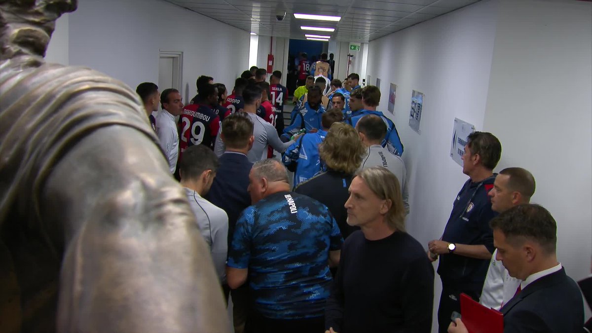 SerieA's tweet image. ⏳ #NapoliCagliari e #ComoInter 🏁