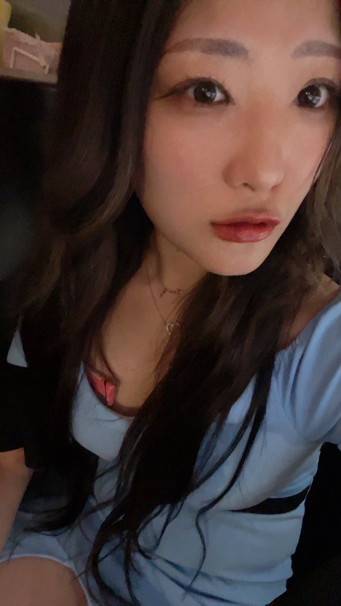 pon_020's tweet photo. 眉アートしたからあとマツエク。美容院。 https://t.co/TwVsd0TXrA