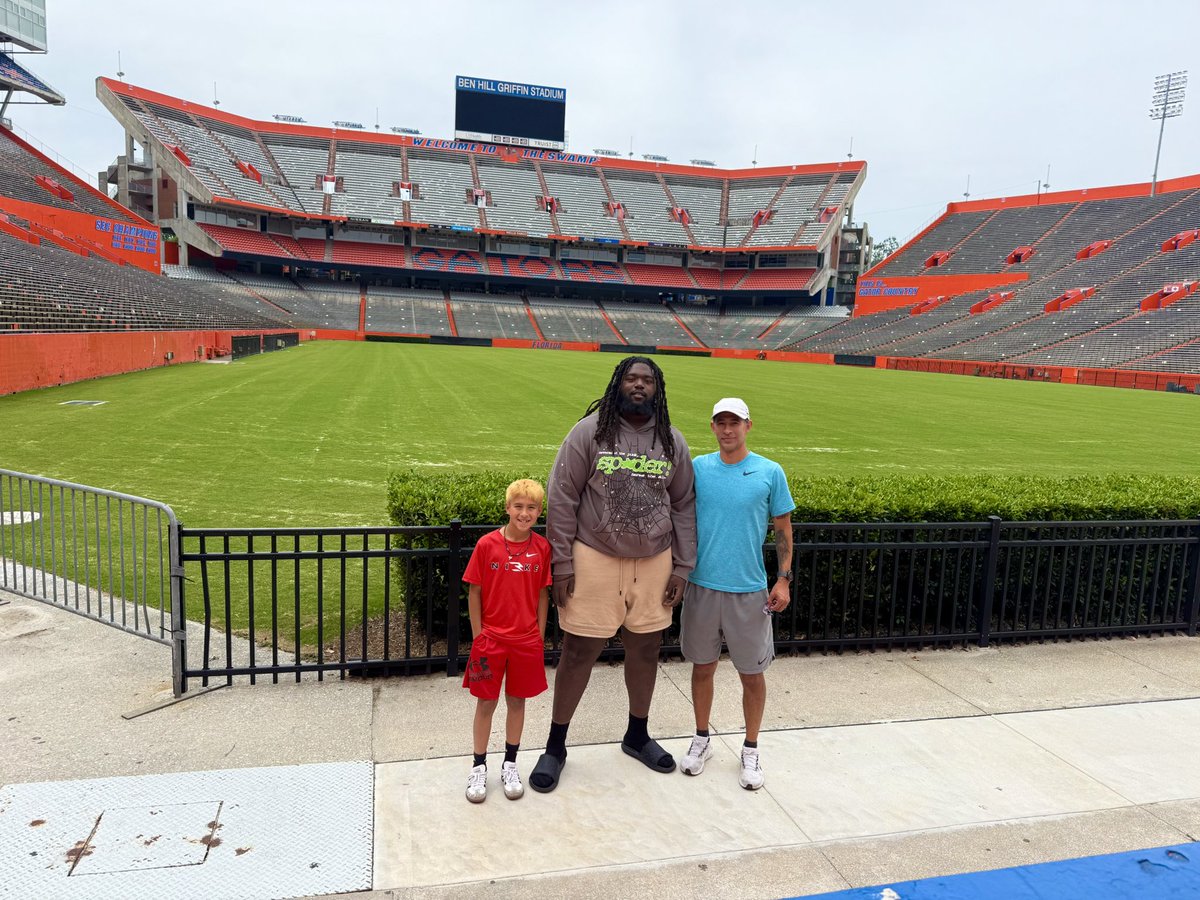 Kae Walker (@kaewalker2) on Twitter photo North Shore Head Soccer Coach recently visited former NS OL <a href="/DamieonGJr/">Damieon George</a> at the University of Florida, where he’s now holding it down on the O-line. Big shoutout to our coaches who support all programs—this is what Mustang family is all about! 🐎💪 #Eastside #gators North Shore Head Soccer Coach recently visited former NS OL <a href="/DamieonGJr/">Damieon George</a> at the University of Florida, where he’s now holding it down on the O-line. Big shoutout to our coaches who support all programs—this is what Mustang family is all about! 🐎💪 #Eastside #gators