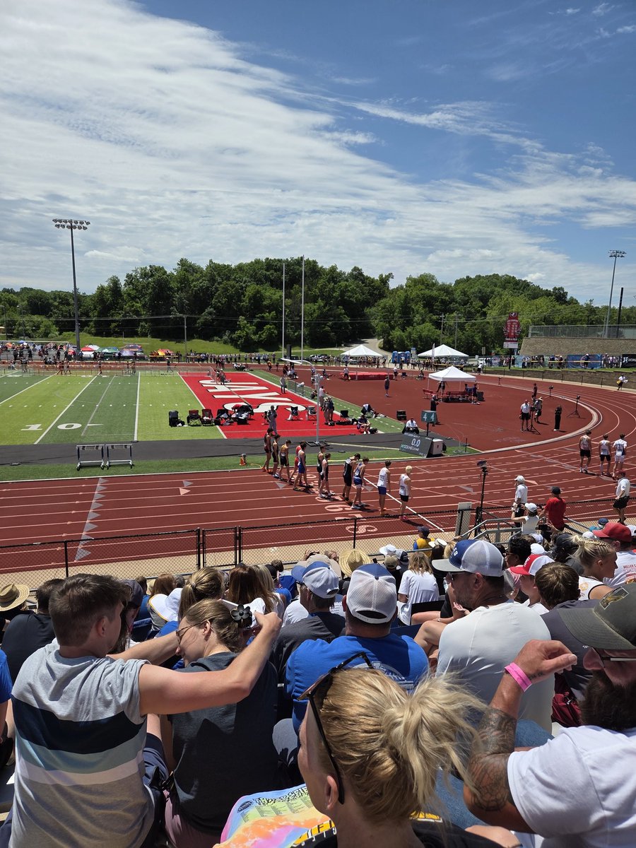 JHS Blue Jays Track and Field (@bluejaystrack) on Twitter photo Junior Ethan McVey breaks his own schopl record and finishes 14th at state! Great job kiddo!
<a href="/R7Activities/">R7 Activities</a> Junior Ethan McVey breaks his own schopl record and finishes 14th at state! Great job kiddo!
<a href="/R7Activities/">R7 Activities</a>
