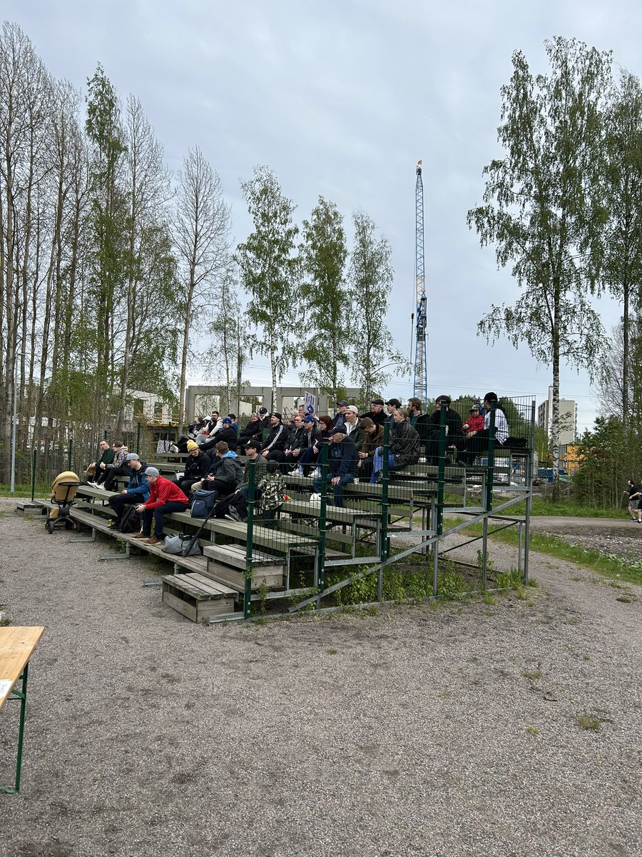 Tänään voitto <a href="/HelsinkiMets/">Helsinki Mets</a> lukemin 15-2. Myllypurossa oli mukava tunnelma ja kivasti katsojia. Kolmisen kymmentä pääkatsomossa ja saman verran reunoilla. Kiitos kaikille ja tervetuloa uudestaan!