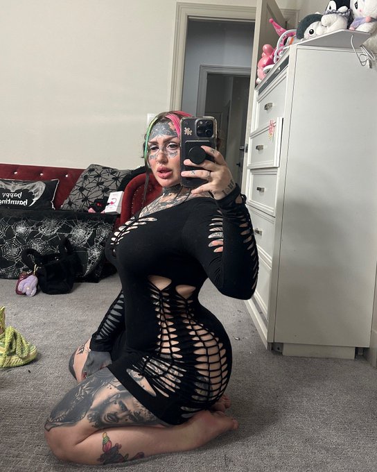 Watch Orylan's leaked NSFW photo on TwXstars