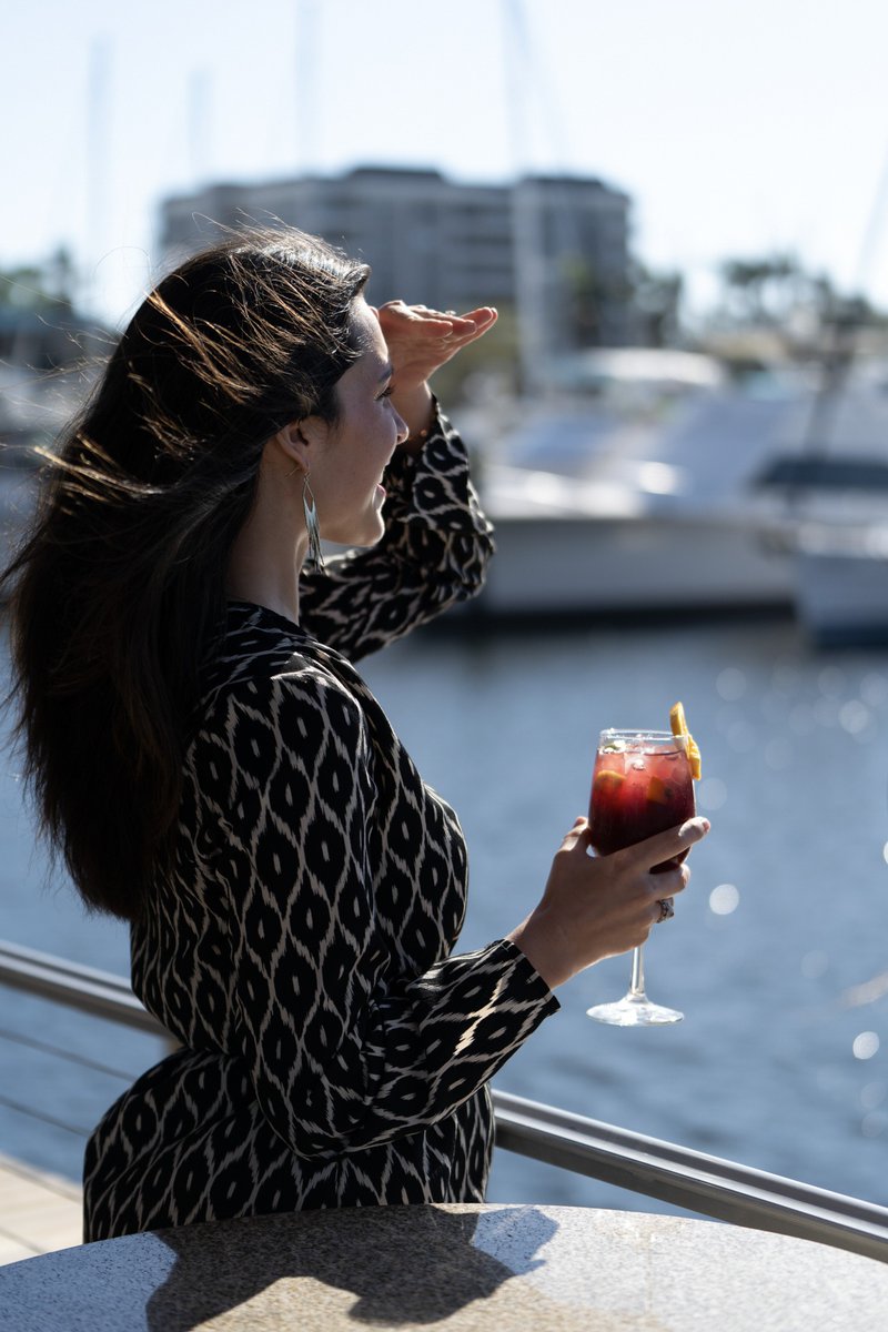 Where better to spend the long weekend than right here? 
Join us and unwind in style. 🌅

Book your table!
pier22.com/reservations