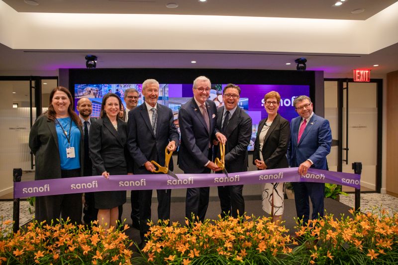 NewsByRENJ's tweet photo. From The Briefing: 5-23-25
Inspiring #innovation: @Sanofius unveils vibrant new #flagship #office at #Morristown’s #MStation
@govmurphy

https://t.co/xWuvCUMIFi

#NewJersey #NJ #TheDailyBriefing #RealEstateNJ #news #industrial #buy #sell #deal #commercial #CRE #NJCRE #RENJ https://t.co/rTsrDqETPO