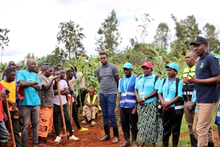 NGABO Justin (@justinjournali2) on Twitter photo uyu munsi muri <a href="/RwamaganaDistr/">Rwamagana District</a> abantu 144 batangiye imirimo nsimburagifungo,mu butumwa bahawe basabwe kwitwara neza mu gihe barimo gukora iyo mirimo.<a href="/PudenceR/">Pudence RUBINGISA</a> <a href="/kamupato20/">Kamugisha Patrick</a> <a href="/rangira_lambert/">RANGIRA Lambert</a> <a href="/rrkagabo/">Richards RK</a> <a href="/RwandaLocalGov/">Ministry of Local Government | Rwanda</a> <a href="/TwahirwaIpha/">TWAHIRWA Alphonse</a> <a href="/AngelMutabaruka/">Mutabaruka Angeli</a> uyu munsi muri <a href="/RwamaganaDistr/">Rwamagana District</a> abantu 144 batangiye imirimo nsimburagifungo,mu butumwa bahawe basabwe kwitwara neza mu gihe barimo gukora iyo mirimo.<a href="/PudenceR/">Pudence RUBINGISA</a> <a href="/kamupato20/">Kamugisha Patrick</a> <a href="/rangira_lambert/">RANGIRA Lambert</a> <a href="/rrkagabo/">Richards RK</a> <a href="/RwandaLocalGov/">Ministry of Local Government | Rwanda</a> <a href="/TwahirwaIpha/">TWAHIRWA Alphonse</a> <a href="/AngelMutabaruka/">Mutabaruka Angeli</a>