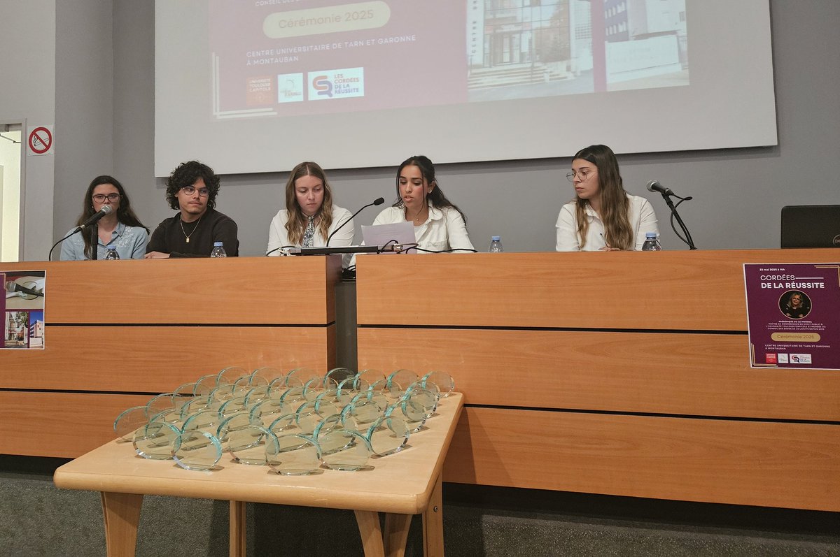 LeNormandCyril1's tweet photo. Le partenariat entre le centre universitaire de Montauban et le @LyceeBourdelle est maintenant bien installé. Le nombre d'élèves encordés va croissant. Une illustration concrète de la politique d'égalité des chances. https://t.co/HXMDDlKxqd