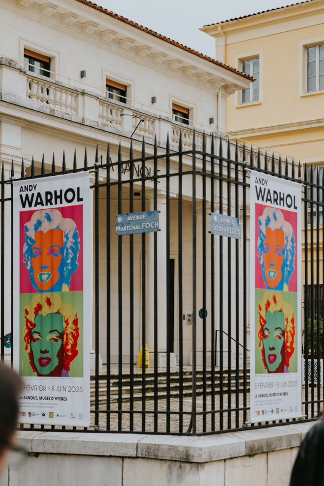 MuseeHyeres's tweet photo. L’exposition "ANDY WARHOL" ferme ses portes dans 14 jours !
Pour les retardataires, il est toujours temps de venir explorer le monde coloré du Pape du Pop-Art jusqu’au 8 juin inclus !

🕘Ouvert du mardi au dimanche de 14h à 18h, les mercredis &amp; samedis de 10h à 13h &amp; de 14h à 18h https://t.co/5vAU6ec26L
