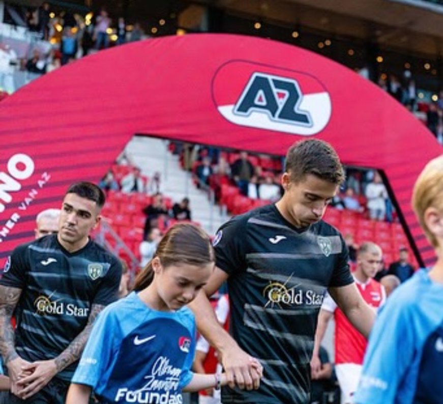 OH BORDEL 
Cristian Novoa quitte le club après 3 saisons passées chez nous... 
Une belle dernière saison avec 24 matches, 9 buts et 2 passes D