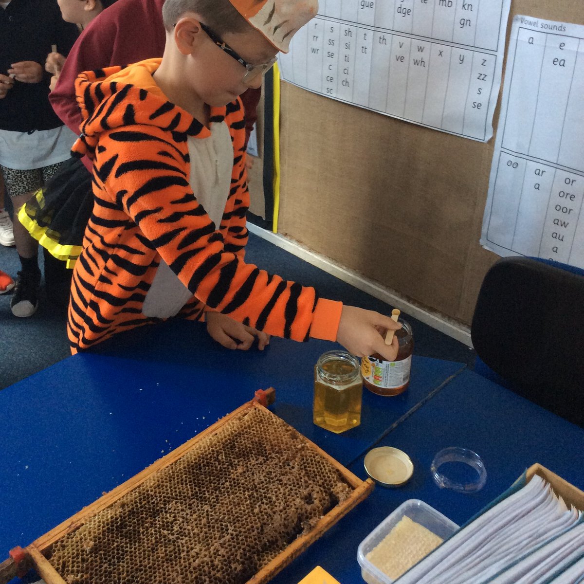 For 'Wear it Wild Day' today we learnt about the work of the WWF. We were also lucky enough to have a special visitor to come and talk to us about bees. We learnt all about bees. We found out that they are sadly 'at risk' but we now know how to try and protect them. 🐝