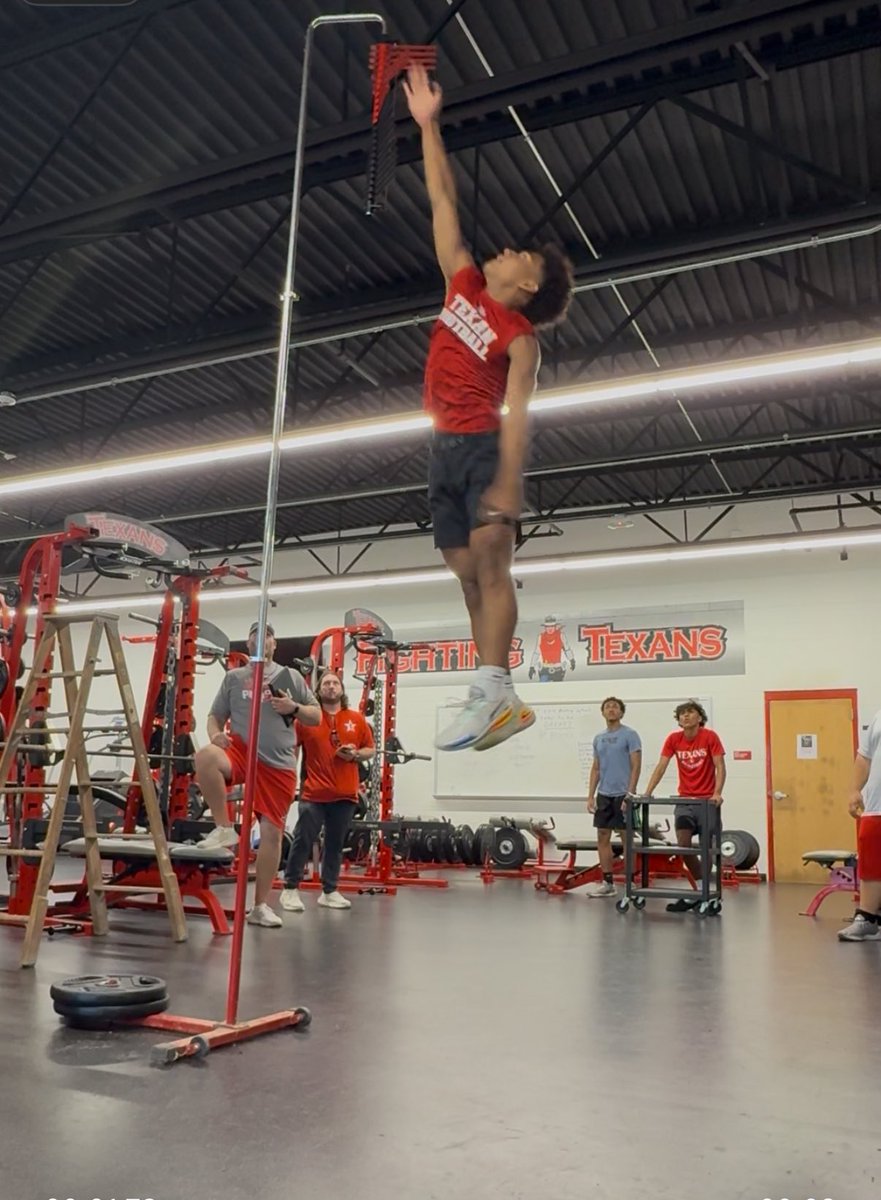 Ash Benavidez (@coach_ashb) on Twitter photo 🚨Texan Spotlight🚨 Sophomore DB/WR (SG1) Jayden Zaragoza killed the off-season! 45inch approach Vert Max, 4.64 40 yard dash, 4.42 Pro Shuttle, 405lb squat and has been straps for an undefeated 7v7 Texan Squad. The Kid! <a href="/CoachKirksmith/">Coach Tyler Kirksmith</a> <a href="/wbrayfootball/">Coach Craig Charlton</a> <a href="/wbrayhs/">W.B. Ray High School</a> <a href="/CoachBourgeoisN/">Coach N. Bourgeois</a> 🚨Texan Spotlight🚨 Sophomore DB/WR (SG1) Jayden Zaragoza killed the off-season! 45inch approach Vert Max, 4.64 40 yard dash, 4.42 Pro Shuttle, 405lb squat and has been straps for an undefeated 7v7 Texan Squad. The Kid! <a href="/CoachKirksmith/">Coach Tyler Kirksmith</a> <a href="/wbrayfootball/">Coach Craig Charlton</a> <a href="/wbrayhs/">W.B. Ray High School</a> <a href="/CoachBourgeoisN/">Coach N. Bourgeois</a>