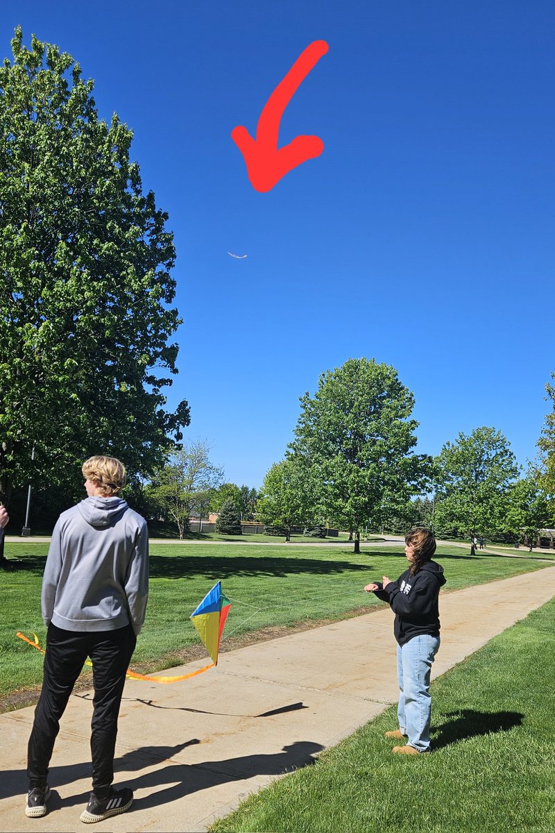 The Kite Runner fed us an Afghani rice dish and then had us build kites and fly them outside. For once, the wind complied! #APLang #GoWo