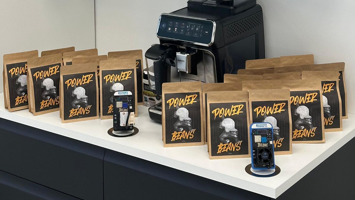 Power Mining (@powerminingfarm) on Twitter photo 🚨 Bitaxe Gamma GIVEAWAY 🚨
Win a Bitaxe Gamma + 10 packs of Power Beans Coffee! ☕ 💥⛏️
How to enter:
🔁 Retweet this post
👥 Follow <a href="/PowerMiningFarm/">Power Mining</a>
💬 Tag a friend in the comments — and gift them a Bitaxe Gamma too!
Winner announced: Thursday, May 29th — don’t miss it! 🚨 Bitaxe Gamma GIVEAWAY 🚨
Win a Bitaxe Gamma + 10 packs of Power Beans Coffee! ☕ 💥⛏️
How to enter:
🔁 Retweet this post
👥 Follow <a href="/PowerMiningFarm/">Power Mining</a>
💬 Tag a friend in the comments — and gift them a Bitaxe Gamma too!
Winner announced: Thursday, May 29th — don’t miss it!