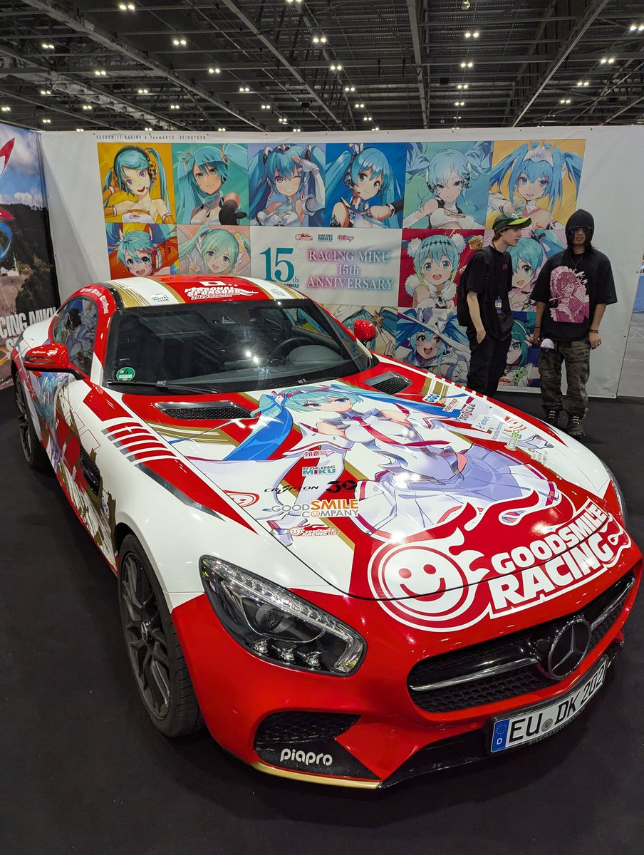 Chryptonite's tweet image. まさかイギリスで本物のGSR車両が見れるとは🥹🥹🥹 #fightgsr #SPA24H