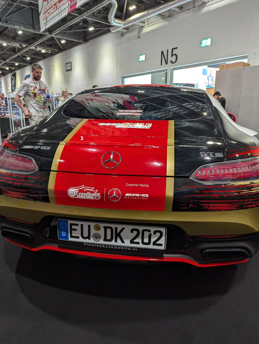 Chryptonite's tweet image. まさかイギリスで本物のGSR車両が見れるとは🥹🥹🥹 #fightgsr #SPA24H