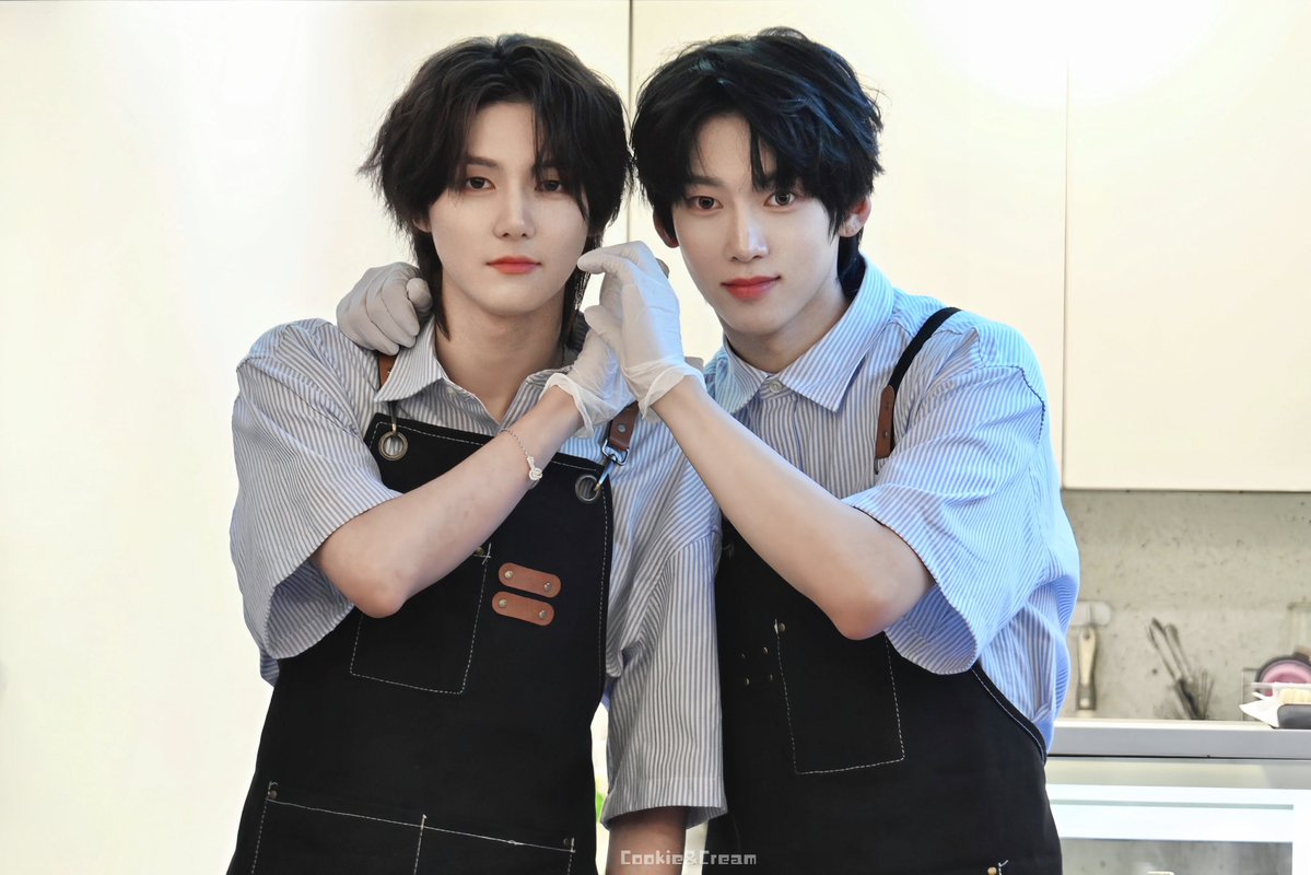 CookieannCream_'s tweet image. 250523 사운드웨이브 카페
🍬
#KAMDEN #나캠든
#SEUNGMO #김승모
#앰퍼샌드원 #AMPERSANDONE