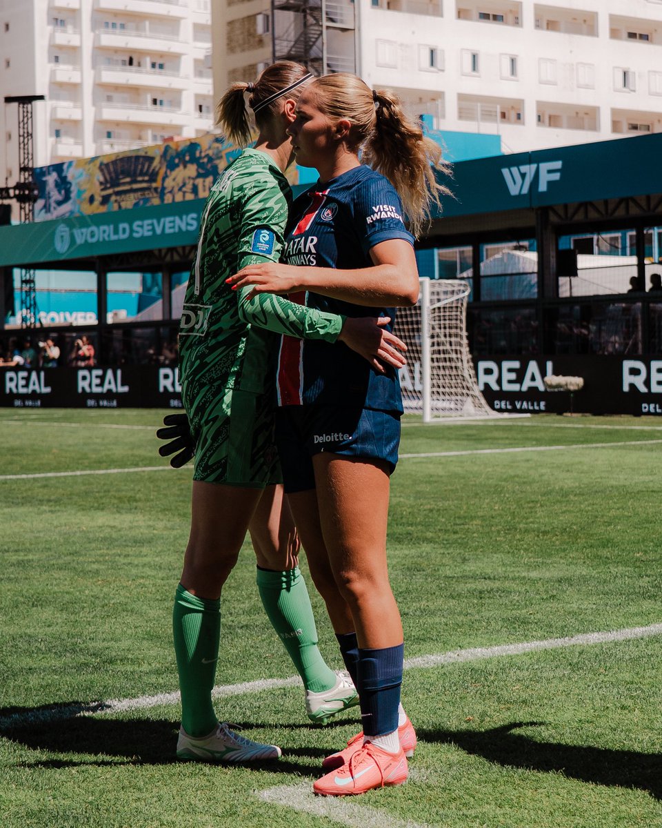 PSG Féminines (@psg_feminines) on Twitter photo L’aventure prend fin en demi-finale dans ce <a href="/worldsevens_/">World Sevens Football</a> …
➡️Direction la petite finale pour aller viser la 3ème place et bien finir le tournoi. L’aventure prend fin en demi-finale dans ce <a href="/worldsevens_/">World Sevens Football</a> …
➡️Direction la petite finale pour aller viser la 3ème place et bien finir le tournoi.