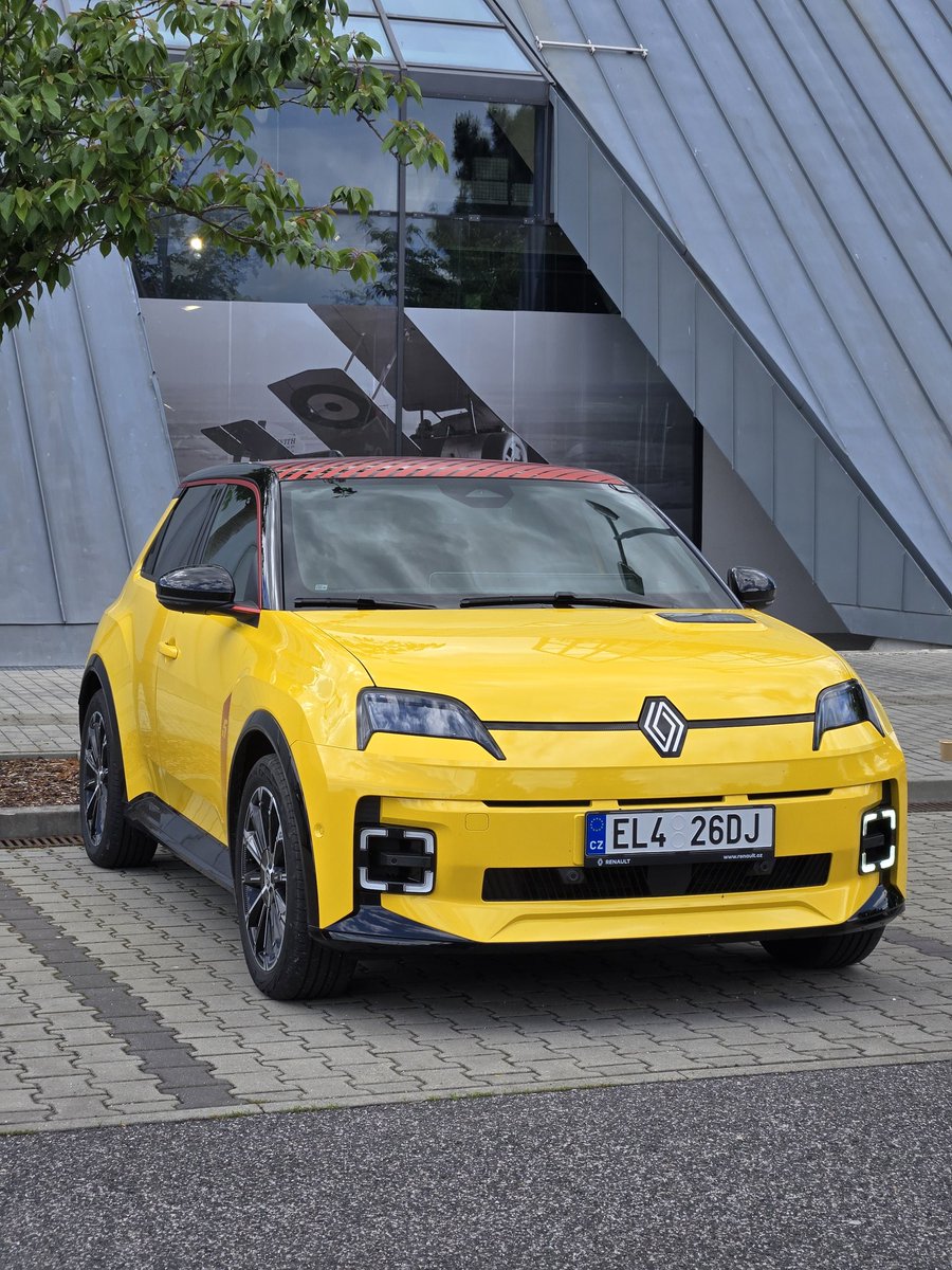 Martin Pultzner tweet media