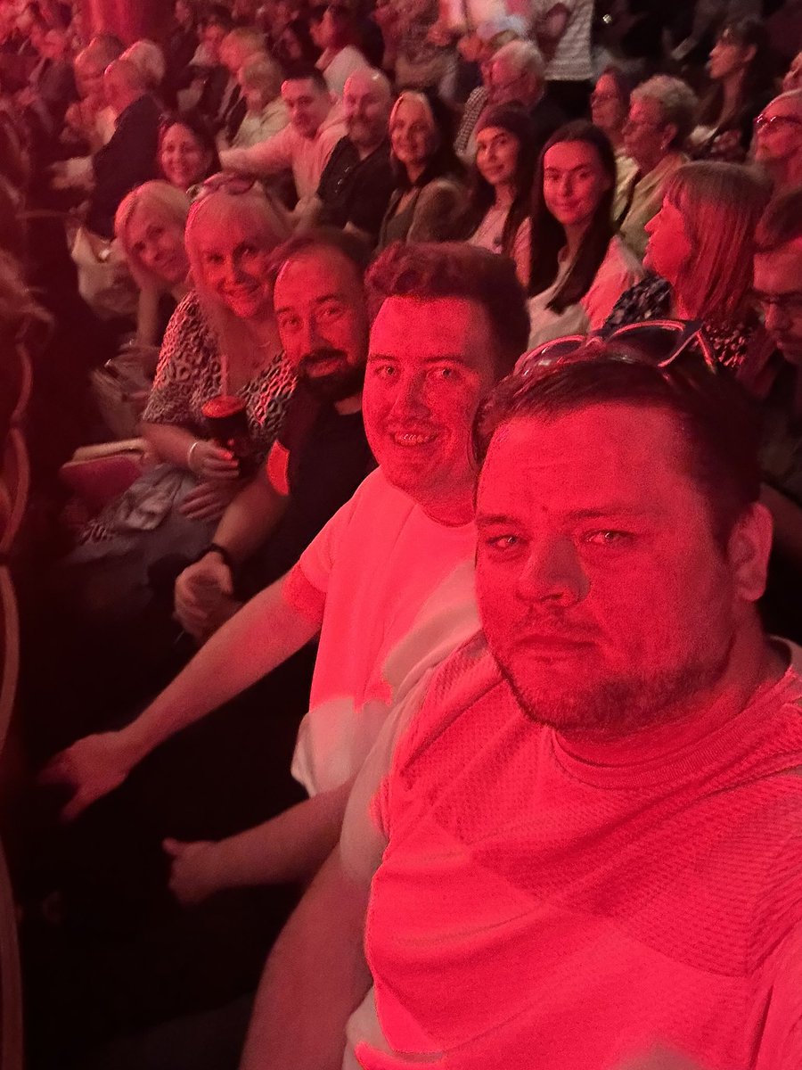 WelshWalkerCA's tweet photo. WW Day out to the Capital 🏴󠁧󠁢󠁳󠁣󠁴󠁿 https://t.co/0wbH9rF5oD