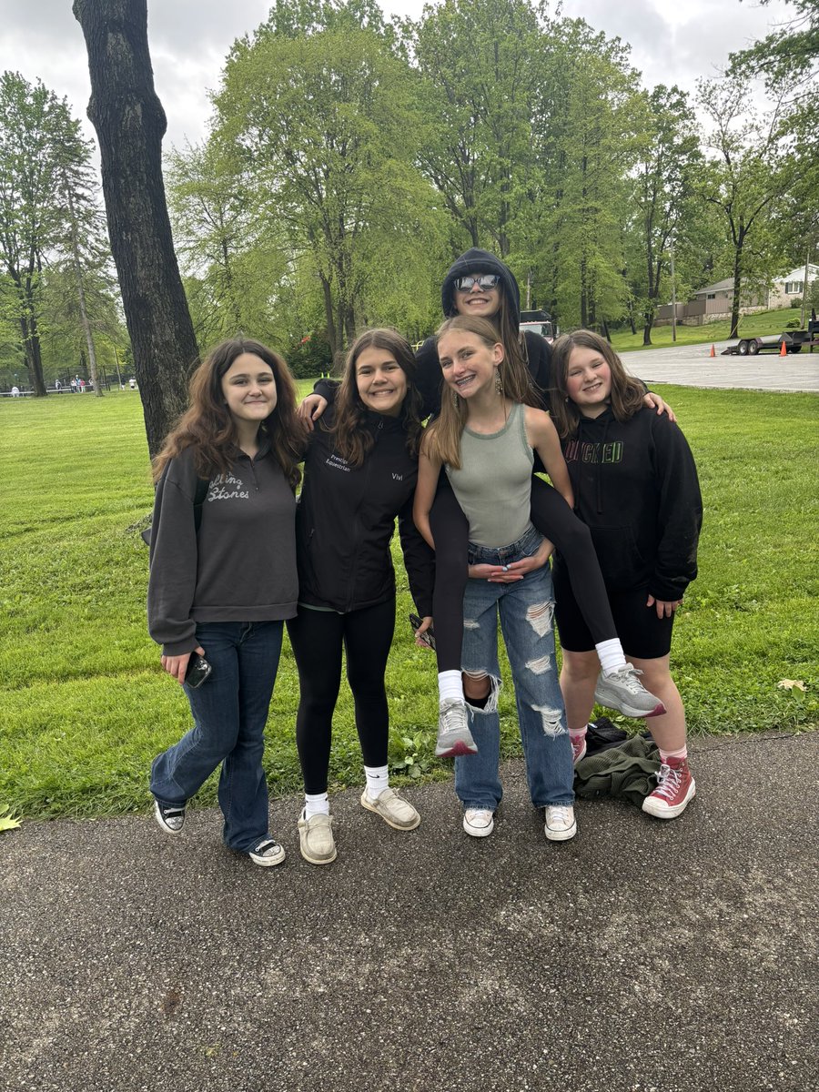 Miss Davis tweet media