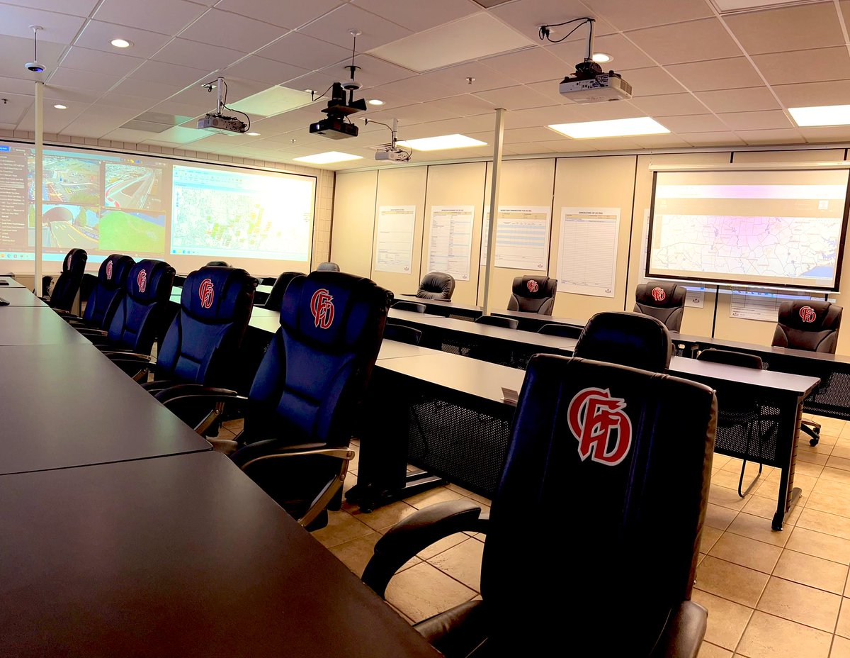 ConcordNCEM's tweet image. It’s race weekend here in #ConcordNC with the #CocaCola600 taking place at @CLTMotorSpdwy!
Our Incident Management Team is setup and ready for a great weekend of racing. Stay safe and enjoy your time here in #ConcordNC!