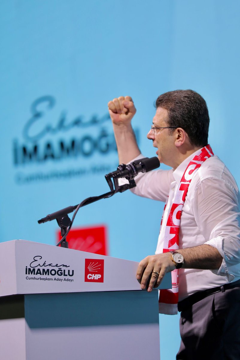 Öcalan’ın terörist kardeşinin TRT’ye çıkarılıp AKP’ye oy istemesi serbest

Ekrem İmamoğlu’nun Sesi, görüntüsü videosu yasak..