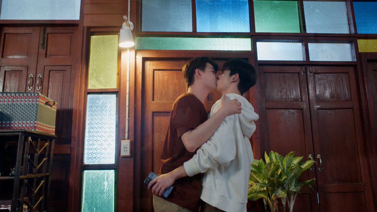 อุ้ยย ผีในบ้านผลัก😳
WHEN DANGER TOUCHED THE HEART
#MySweetheartJomEP2