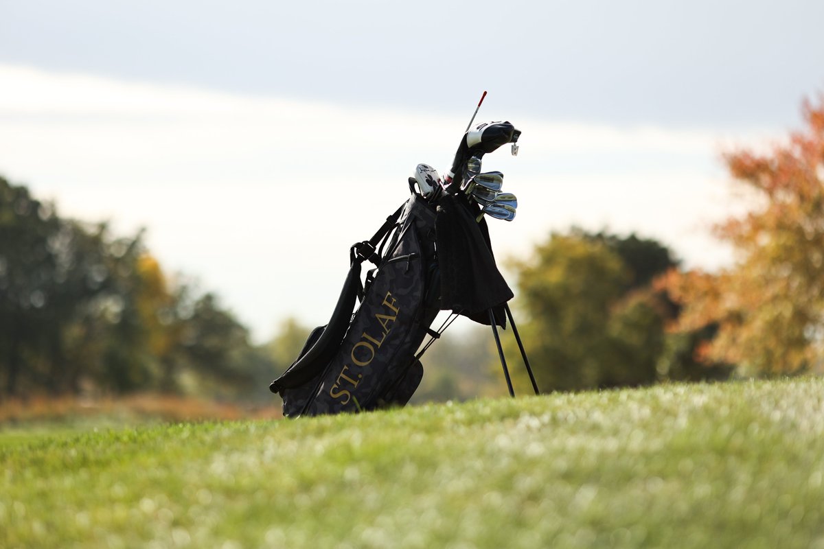 The 25th annual Tom Porter Memorial Golf Tournament will be held on Friday, July 18 at Willingers Golf Club! Registration is open ⤵️

MORE INFO/REGISTER: athletics.stolaf.edu/news/2025/5/23…

#UmYahYah | #OlePride