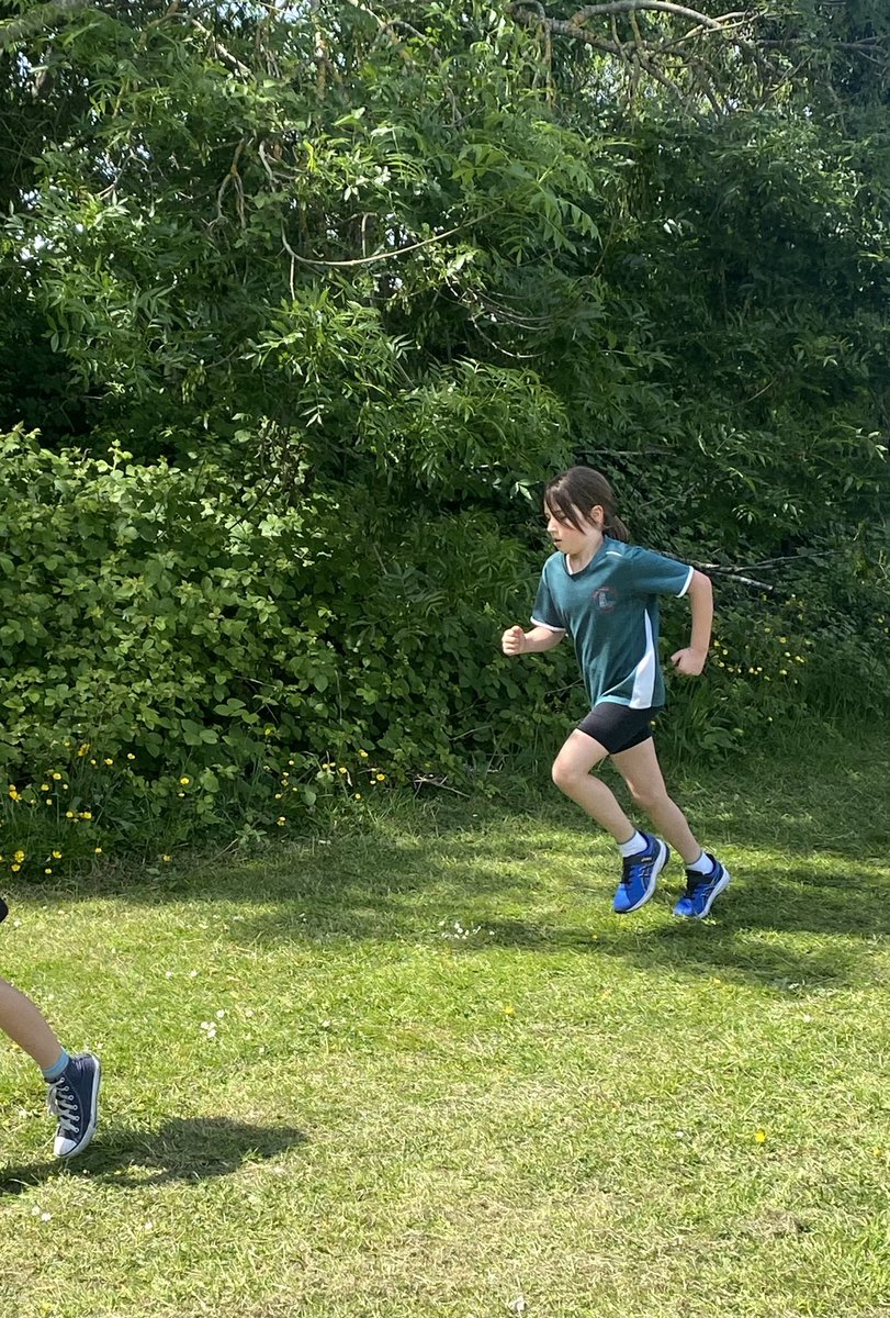 yowenjones's tweet photo. Well done to our cross country team. They all were absolutely amazing #beinghealthy #beingbrave #positivemindset https://t.co/aeO7UdZed8