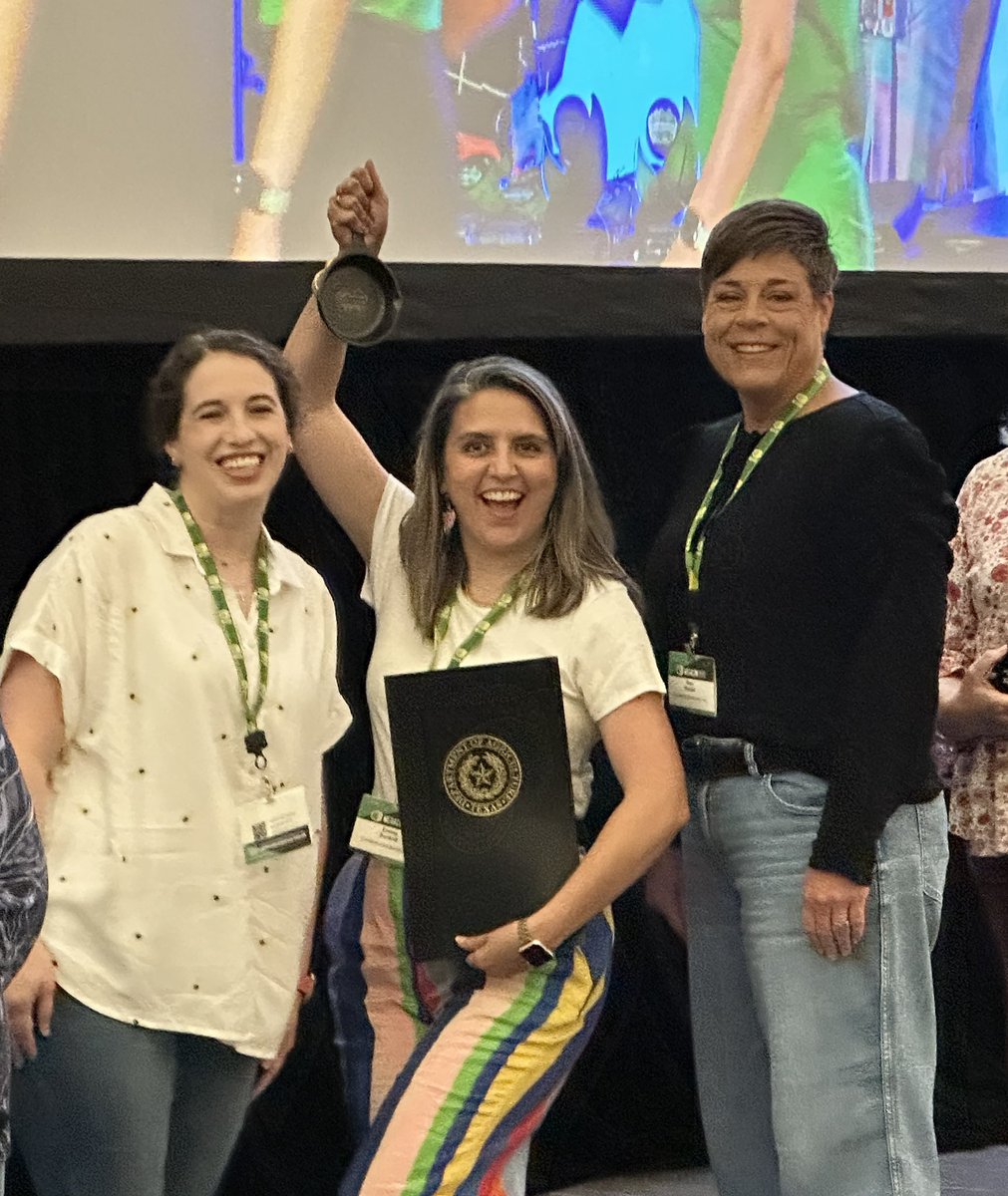 SuzyHunter (@powerupsuzy) on Twitter photo Winning!!!! Ending <a href="/TexasDeptofAg/">Texas Agriculture</a> Megacon 2025 with some hardware. Farm fresh challenge award and Best of the Bunch!! Thank you <a href="/PowerUpEmmy/">Emmy Durand, MPH, RD, SNS</a> <a href="/PowerUpChelsRD/">Chelsea Aitken ~ Purchasing $</a> and team for making it happen!! <a href="/PowerUpCafe/">Cy-Fair Nutrition</a> Winning!!!! Ending <a href="/TexasDeptofAg/">Texas Agriculture</a> Megacon 2025 with some hardware. Farm fresh challenge award and Best of the Bunch!! Thank you <a href="/PowerUpEmmy/">Emmy Durand, MPH, RD, SNS</a> <a href="/PowerUpChelsRD/">Chelsea Aitken ~ Purchasing $</a> and team for making it happen!! <a href="/PowerUpCafe/">Cy-Fair Nutrition</a>