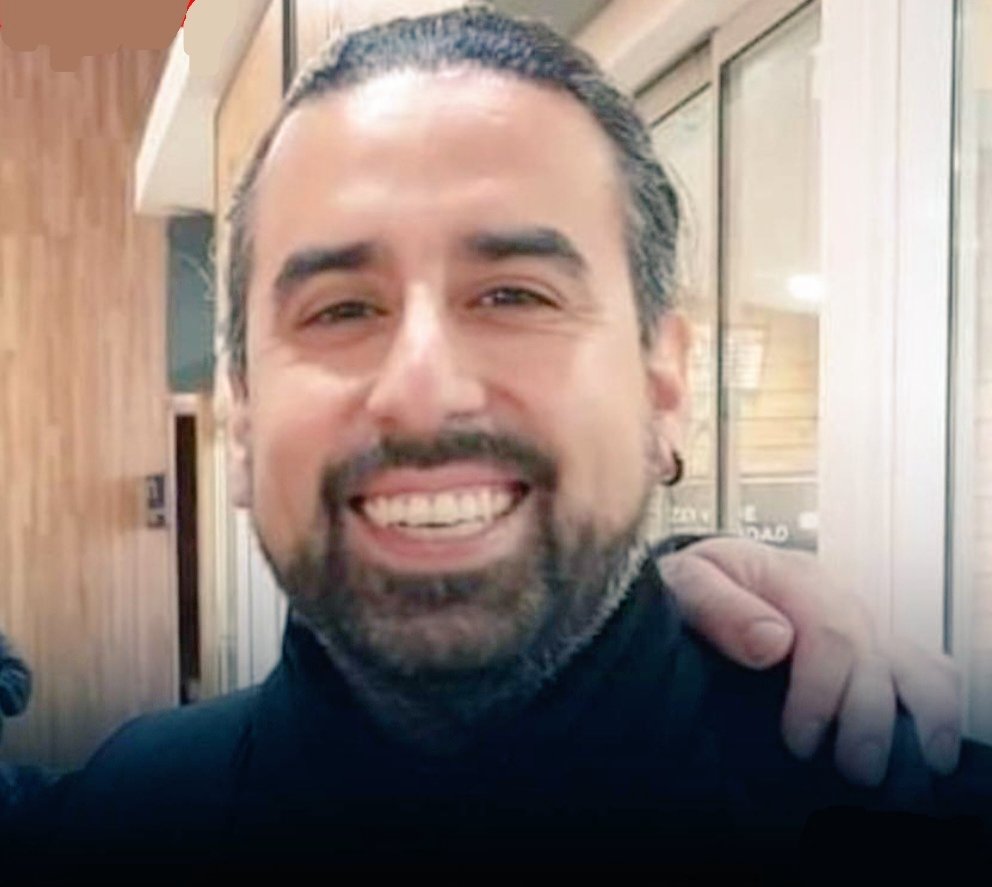 🇨🇱 |  ÚLTIMO MINUTO: Amigo de Boric sorprendido por usar licencia médica para viajar por Europa sigue en su cargo en Subtel y le subieron el sueldo: gana $7.3 millones mensuales.