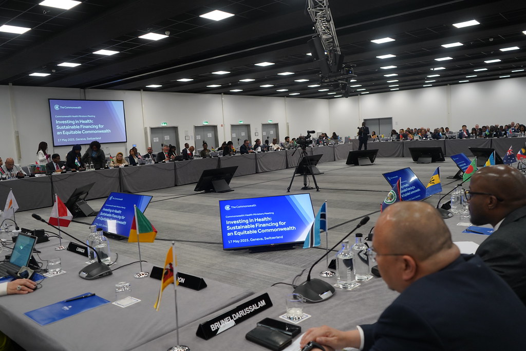 commonwealthsec's tweet photo. 📢 In case you missed it: #Commonwealth health ministers have agreed on a blueprint to unlock sustainable health finance and build stronger health systems for 2.7 billion people.

Read the outcomes from #37CHMM 👉: https://t.co/We6XvTwSK9

#CommonwealthHealth https://t.co/mwsRB6tnPd