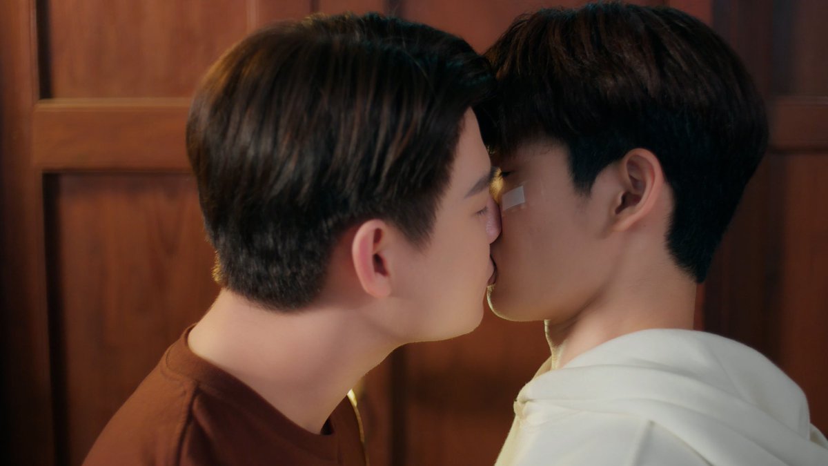 มันเป็นอุบัติเหตุ

WHEN DANGER TOUCHED THE  HEART
#MySweetheartJomEP2
