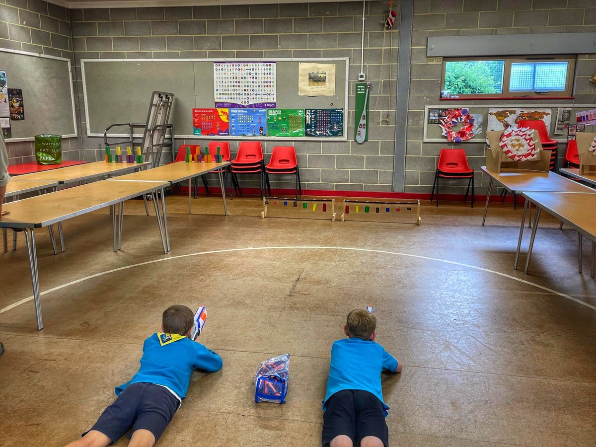 AlcesterScouts's tweet image. Thursday Beavers have been testing out the equipment for the Beavers section of the @WestWarkScouts Shooting Competition in June. Great fun using elastic band rifles, elastic band pistols and nerf guns to shoot at ‘field targets’.  We even managed to have our own knock out comp!