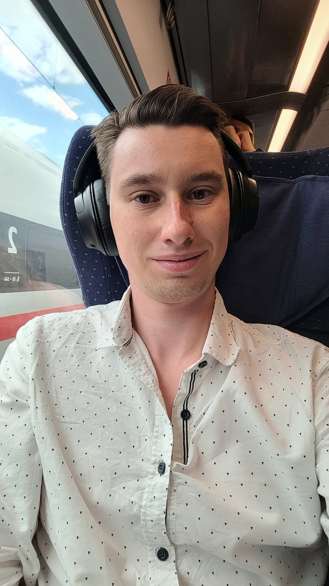 Wohlfahrt_P's tweet photo. Freue mich schon auf viele spannende Debatten beim #VoltBPT in Düsseldorf https://t.co/5qJOuFNukD