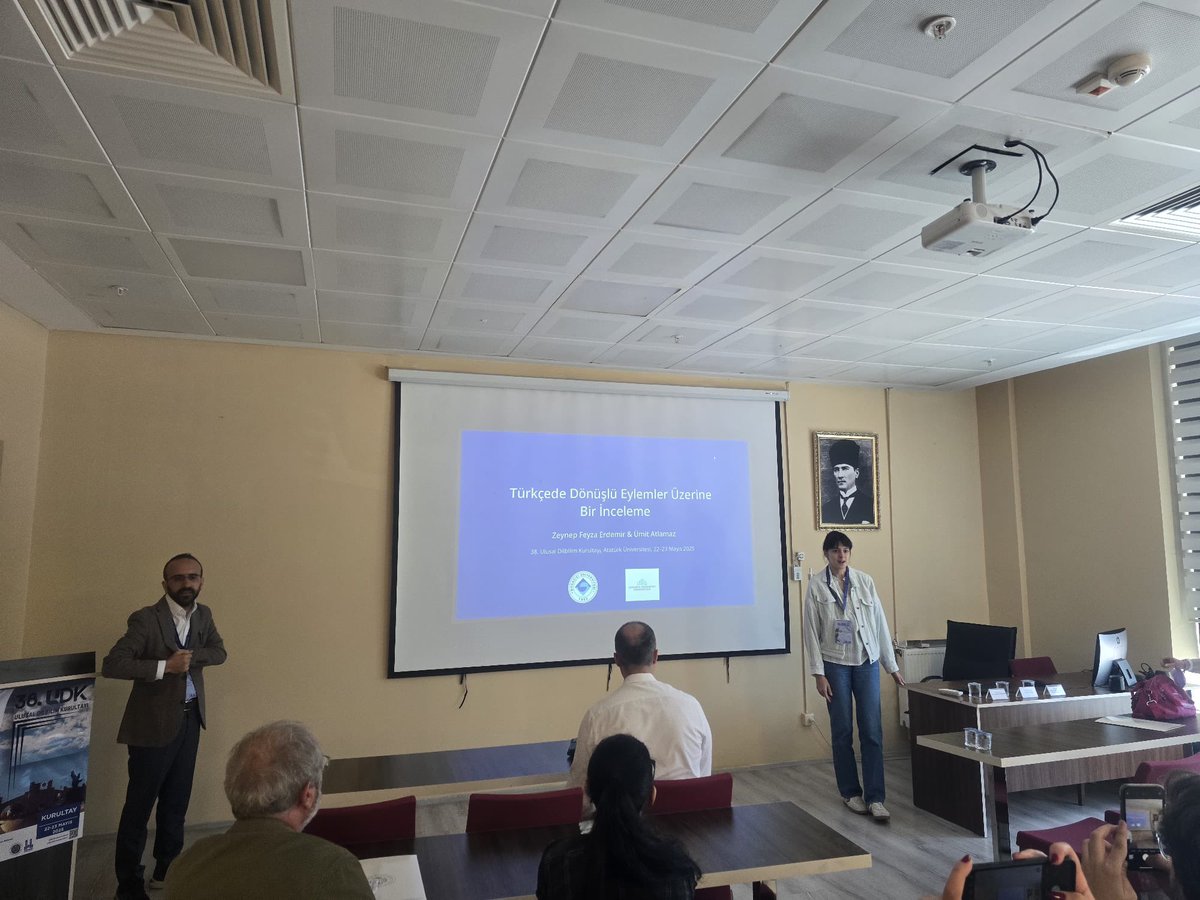 Bölümümüz Araştırma Görevlisi Zeynep Feyza Erdemir ve Boğaziçi Üniversitesinden Dr. Ümit Atlamaz, 38. Ulusal Dilbilim Kurultayına “Türkçede Dönüşlü Eylemler Üzerine Bir İnceleme” başlıklı çalışmayla katıldılar. #imüdilbilim #imüdilbilimi #imuling #zeynepfeyzaerdemir #ümitatlamaz