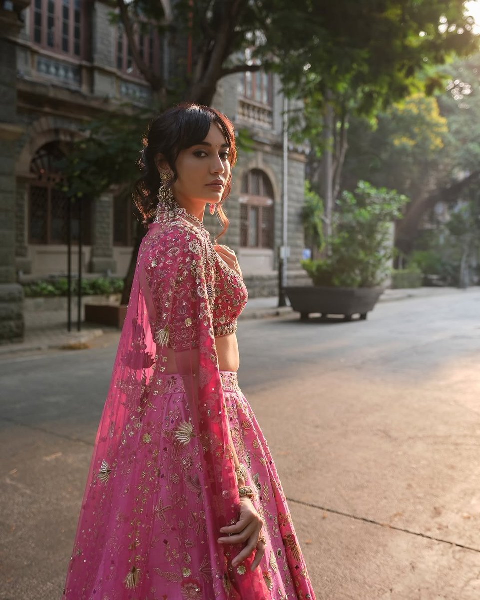 SurbhiJ_Anjali's tweet photo. Prettiest 👸🙌 !!

#SurbhiJyoti https://t.co/0H9ckDptUS
