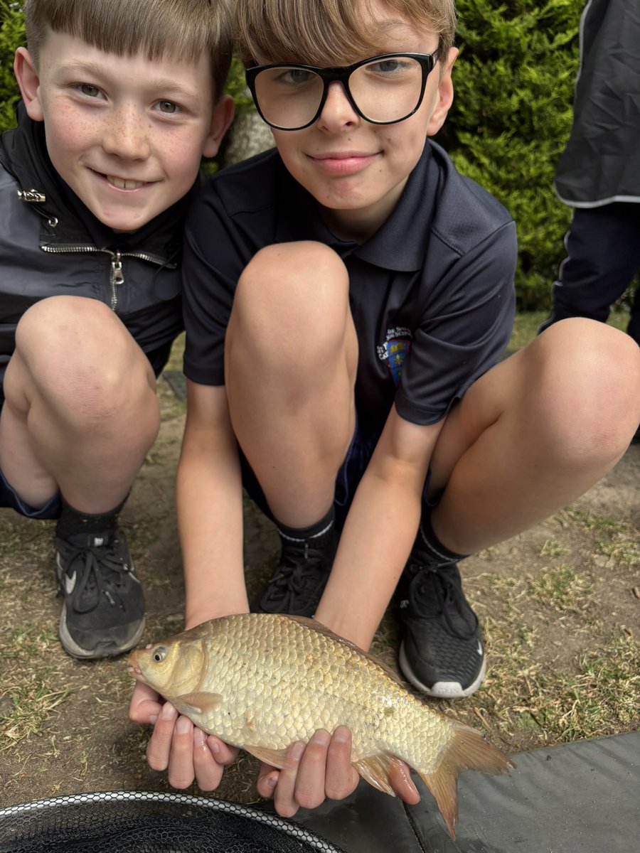 Another fantastic school lakeside session today 22 children feeling the benefits of being outdoors 👌🏼 
What a lovely way to end the week ready for the half term break 
Catching fish and practicing their skills from previous sessions. 
Well done ! 
#schools #learning #outdoors