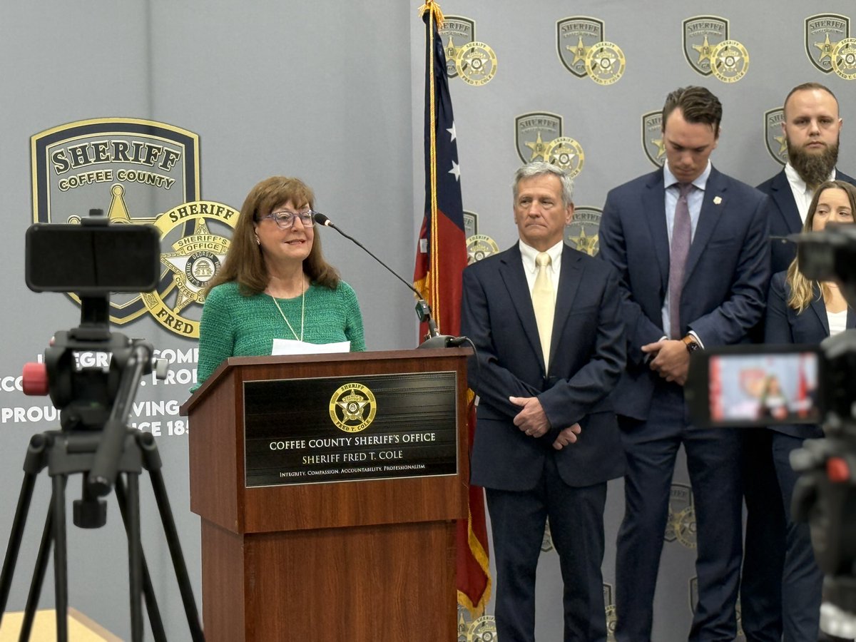 “When Dorris was murdered, she left behind three young children: two girls and a three year-old little boy. She left with the legacy of a ‘Proverbs 31 Woman’. She was clothed with strength and dignity.” - Leann Tuggle, Doris’ Sister