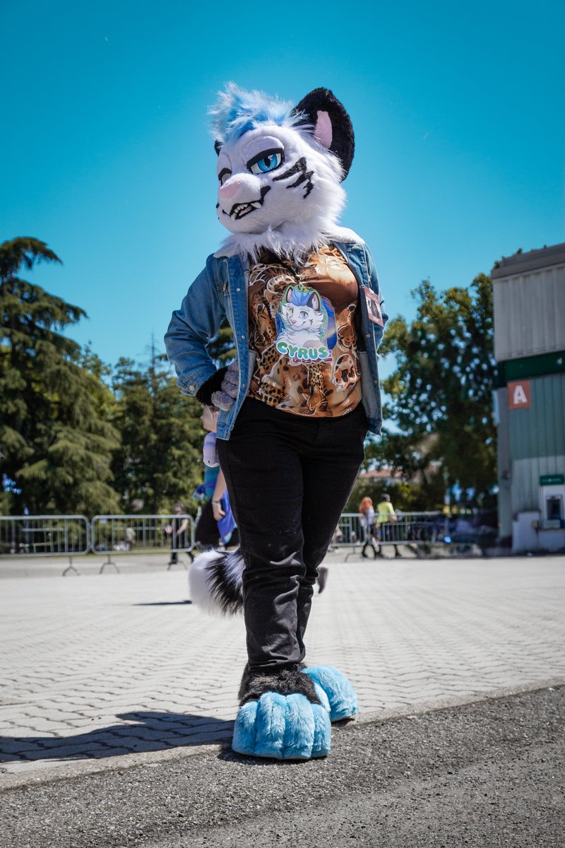 Blue ⭐⭐⭐ 🥩 (@bluelionmane) on Twitter photo Happy #FursuitFriday ! 😼
Last weekend at the Festival del Fumetto was so much fun!! I'll be sharing more pictures in the future :3
📸 Thank you joeexposure (on ig) for the pic! 🩵
🧵 by <a href="/UrbietaCreation/">Urbieta Creations (they/them) ⭐️⭐️⭐️</a> Happy #FursuitFriday ! 😼
Last weekend at the Festival del Fumetto was so much fun!! I'll be sharing more pictures in the future :3
📸 Thank you joeexposure (on ig) for the pic! 🩵
🧵 by <a href="/UrbietaCreation/">Urbieta Creations (they/them) ⭐️⭐️⭐️</a>