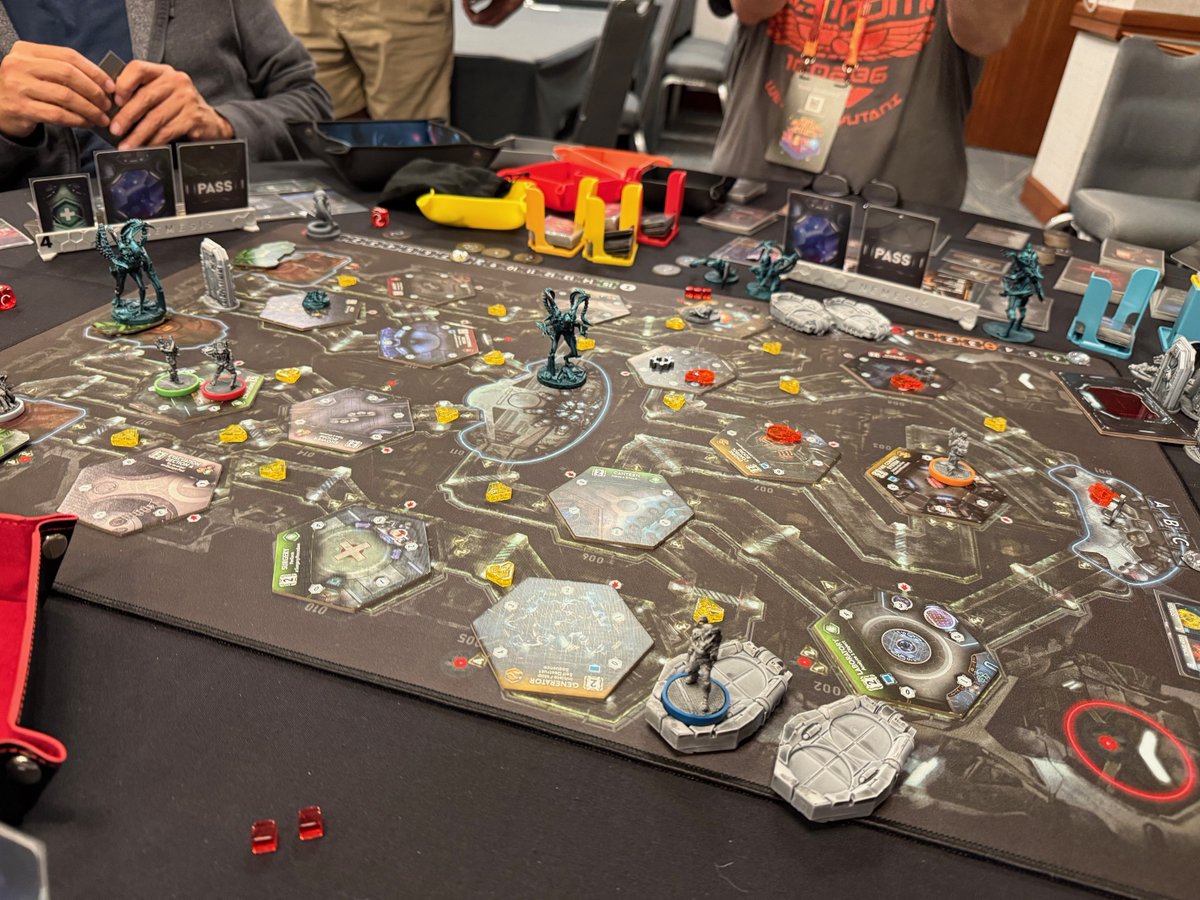 Page3co's tweet photo. At #GameBoardGeek Spring Con playing #Nemesis.

LOT's of #TablePresence! https://t.co/QtJKdjVIMt