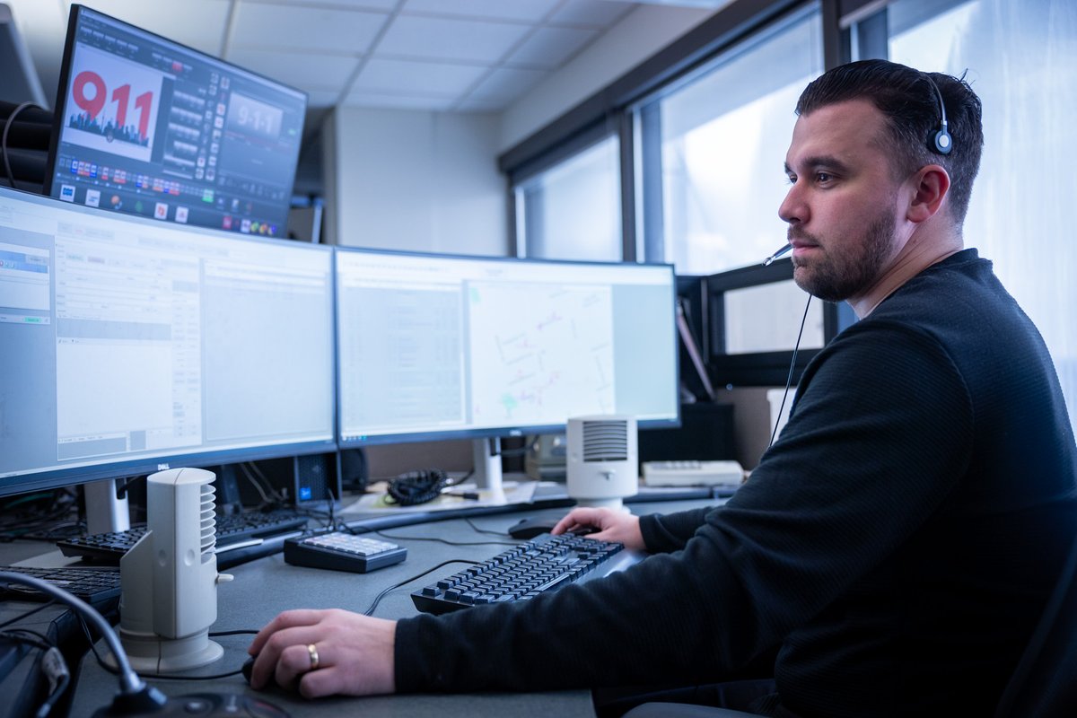 Canada’s largest and busiest communications 9-1-1 centre has completed a momentous technology transformation upgrade to the traditional 9-1-1 system that is set to advance and improve our public safety communications over time, starting with automatic text backs to dropped calls.