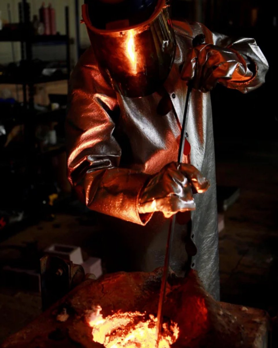 METALforAmerica's tweet image. From LEGOs to Liquid Metal 🔥

 James Votava found his passion for #metalcasting through @FEF_INC + METAL&apos;s internship program. Now he&apos;s engineering precision parts – and mentoring the next gen of builders. 🔧

Read more: brnw.ch/21wSSAG

 #FEF #STEMcareers #Engineering