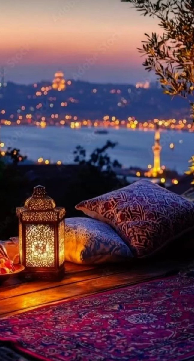 esrik41's tweet photo. #KeyifliAkşamlar ✨
  🍫☕ 🏞️☁️ https://t.co/7UyCYD7RA3