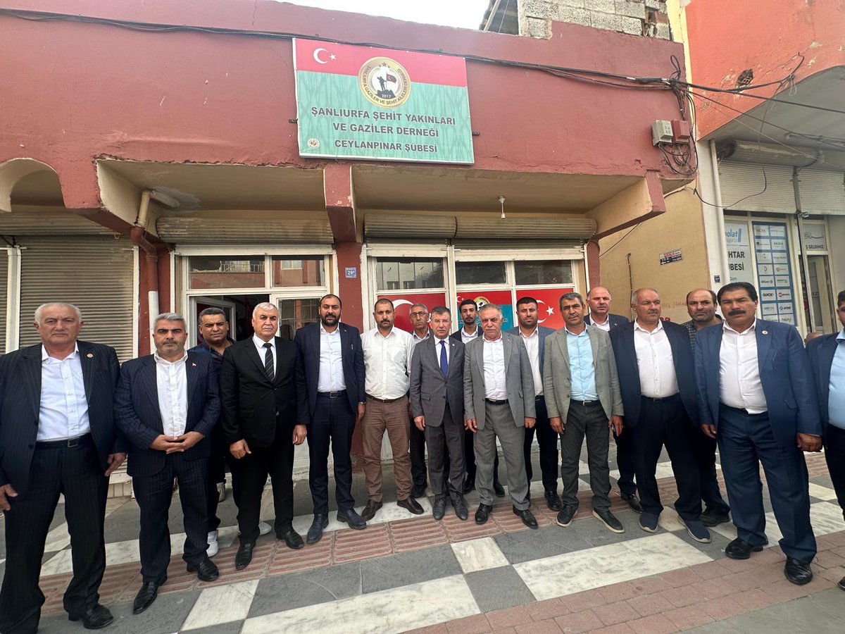 Ceylanpınar İlçe Başkanımız İhsan Değirmenci, Gençlik Kolları Başkanımız Fatih Güntekin, Belediye Başkan Adayımız Seyithan Atilla, önceki dönem Viranşehir İlçe Başkanımız Ali Tekin ve kıymetli teşkilat mensuplarımızla birlikte, Ceylanpınar Şehit Yakınları ve Gaziler Derneği Şube