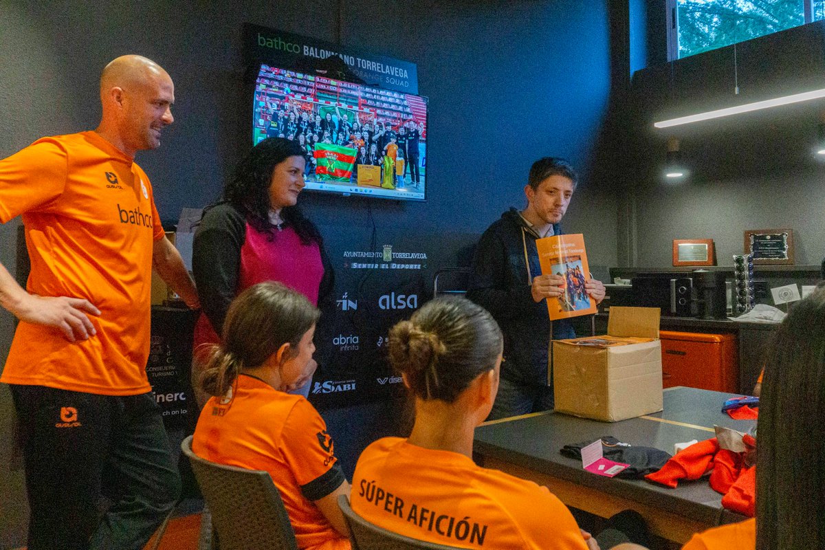 Bathco Balonmano Torrelavega tweet media