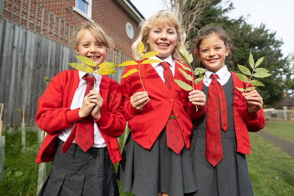 HeadteacherNews's tweet image. The Headteacher Update Bulletin is out now: How to write your school Climate Action Plan – How to create playtimes inclusive of all pupils – Implementing initiatives in #schools – Changes to school uniform rules – Oracy &amp;amp; SLCN – and more! tinyurl.com/k5yzt8e9 #teaching