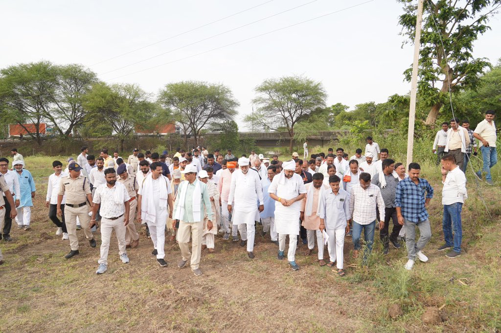 Prahlad Singh Patel ( वृक्ष से जल, जल से जीवन) tweet media